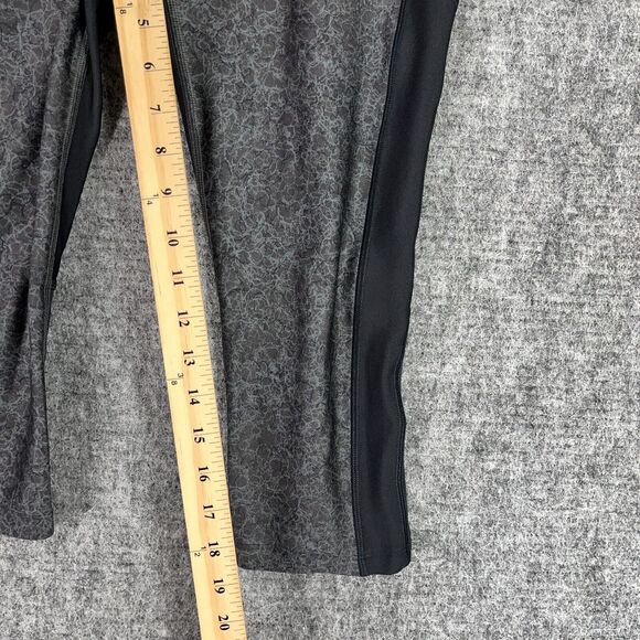 Under Armour Leggings Womens M Gray‎ Compression Run Train Workout Fitness Gym - Picture 7 of 8